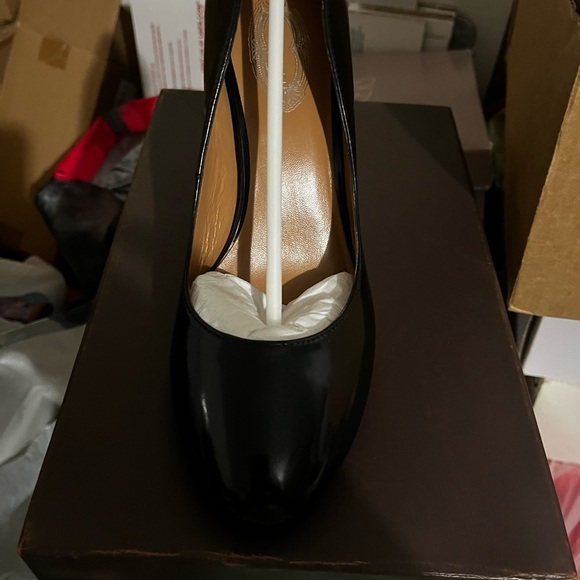 Brand New Elie Tahari High Heel Shoes - Picture 10 of 12